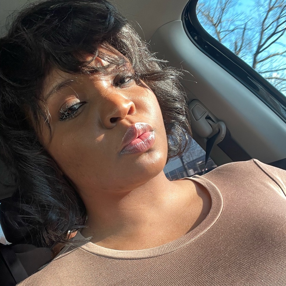 Meet your Posher, Natisha